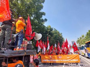Serikat Pekerja PLN dkk Gugat ke MK Minta Perppu Ciptaker Dibatalkan Serikat Pekerja PLN dkk Gugat ke MK Minta Perppu Ciptaker Dibatalkan
