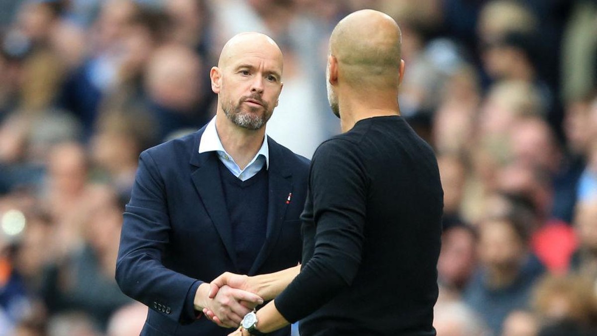 Erik ten Hag baru menang dua kali melawan Pep Guardiola. (Foto: AFP via Getty Images/LINDSEY PARNABY)
