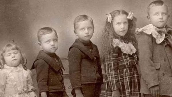 Seram Jangan Liat Sendirian! Tren Foto Kematian Era 1900 yang Mengerikan