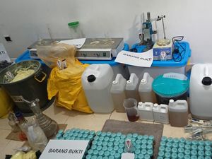 Bahan Baku Liquid Vape Sabu di Jakbar Berbentuk Silica Gel