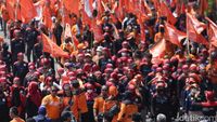 Massa Partai Buruh Menyemut di Patung Kuda