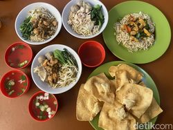 Lokasinya Nyempil, Rasanya Nampol! 5 Bakmi Enak di Area Perumahan Jakarta