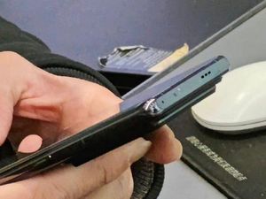 Oppo Find X6 Menampakkan Diri, Kameranya Gede Banget!