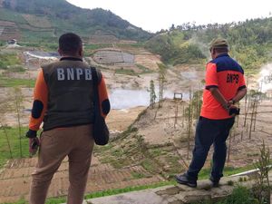 Gunung Api Dieng Berstatus Waspada, Warga Diminta Jauhi Kawah Sileri!