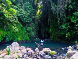 Berbuat Tak Senonoh di Blue Lagoon, Turis Asing Langsung Kesurupan