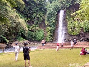 Keindahan Curug Bangkong di Kuningan