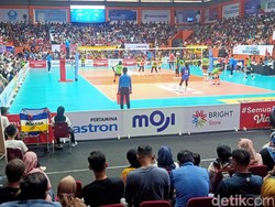 Akhir Pekan, Penonton Proliga 2023 di GOR Satria Purwokerto Membeludak