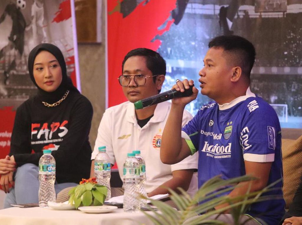 Upaya Mendorong Revolusi Sepakbola Indonesia Upaya Mendorong Revolusi Sepakbola Indonesia