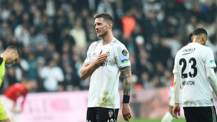 ISTANBUL, TURKEY - JANUARY 07: Wout Weghorst of Besiktas celebrates after scoring his teams second goal  during the Super Lig match between Besiktas and Kasimpasa SK at Vodafone Park on January 7, 2023 in Istanbul, Turkey. (Photo by Seskim Photo/MB Media/Getty Images)