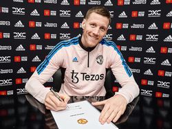 MU Resmi Pinjam Wout Weghorst