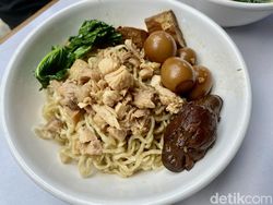 Bakmi Kijin: Bakmi Halal Topping Ati Ampela yang Mantul di Mangga Besar