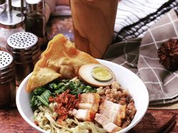 Bakmi Medan di Jakarta Pakai Topping Daging Merah Ada di 5 Tempat Ini