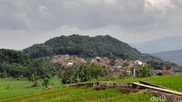 Melihat Keunikan Desa Ciuyah Sumedang