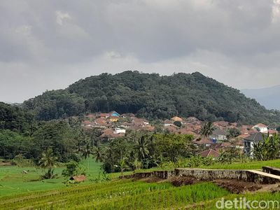Melihat Keunikan Desa Ciuyah Sumedang