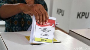 Eks Ketua KPU Vs Anggota DPR Doli Saling Sindir Perkara PKPU