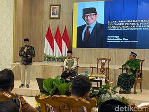 Hadiri Harlah PPP di Jember, Sandiaga Baca Ayat Pembebas dari Utang Hadiri Harlah PPP di Jember, Sandiaga Baca Ayat Pembebas dari Utang