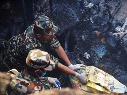 Putus Harapan Ada Korban Selamat dari Pesawat Jatuh di Nepal