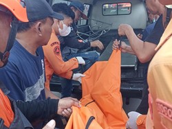 Warga Temukan Mayat Lansia di Sungai Bogor, Sempat Dikira Boneka
