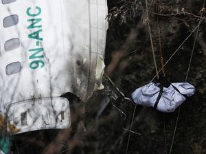 Pramugari Yeti Airlines yang Viral Dilarang Kerja oleh Ayah di Hari Nahas Itu Pramugari Yeti Airlines yang Viral Dilarang Kerja oleh Ayah di Hari Nahas Itu