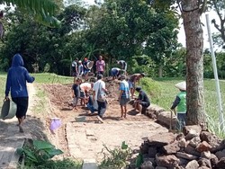 Sisa Arca dan Puluhan Telur Ular Ditemukan di Gumuk Struktur Bata Kuno Klaten