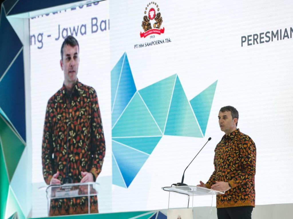 Canggih! Indonesia Punya Pabrik Tembakau Bebas Asap Canggih! Indonesia Punya Pabrik Tembakau Bebas Asap