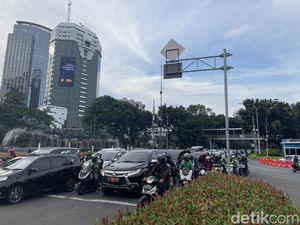 Massa Protes Penangkapan Enembe Batal Demo, Lalin ke Istana Dibuka Kembali Massa Protes Penangkapan Enembe Batal Demo, Lalin ke Istana Dibuka Kembali