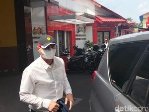 Kronologi Hidung Venna Melinda Berdarah Versi Ferry Irawan Kronologi Hidung Venna Melinda Berdarah Versi Ferry Irawan