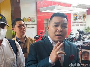 Ferry Irawan Tiba di Polda Jatim, Kuasa Hukum: Kami Akan Luruskan Berita