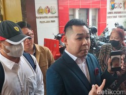 Ferry Irawan Sebut Venna Melinda Pukuli Diri Sendiri