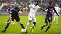 Real Madrid vs Barcelona tersaji dalam final Piala Super Spanyol. Duel berlangsung di King Fahd Stadium, Arab Saudi, Senin (16/1/2023) dini hari WIB.  
