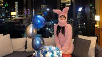 7 Foto Jennie BLACKPINK Ultah ke-27 di Hong Kong, Cosplay Jadi Kelinci