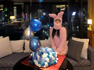 7 Foto Jennie BLACKPINK Ultah ke-27 di Hong Kong, Cosplay Jadi Kelinci