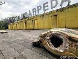 Kepala Kura-kura Ikon Taman Bappeda Sukabumi Dipenggal