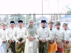 Pantun Jenaka Lebah Begantong Bikin Anak Muda Nikmati Musik Melayu