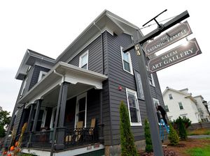 Mengintip Markas Pemuja Setan di AS