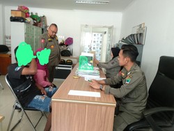 Lagi, Sejoli Bermesraan di Alun-Alun Malang Diciduk Satpol PP