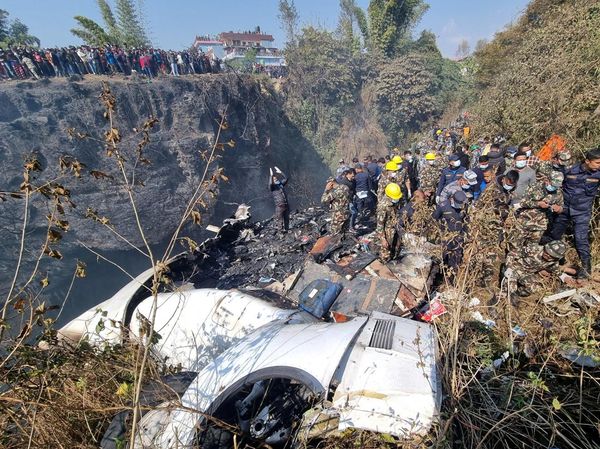 Penampakan Puing-puing Pesawat Jatuh di Nepal yang Tewaskan Puluhan Orang