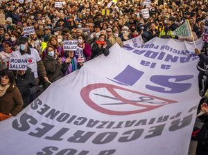 Perawat di Madrid Ramai-ramai Turun ke Jalanan, Ada Apa?