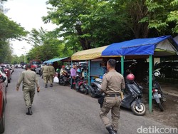 Jelang Sidang Tragedi Kanjuruhan, Area Sekitar PN Surabaya Steril dari PKL