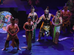 Potret Kompaknya Panglima TNI Saat Main Wayang Bareng Kapolri di TIM