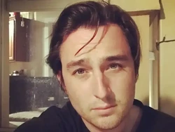 Perannya Kecil, Tapi Aktor Film Titanic 25 Tahun Lalu Ini Masih Dapat Gaji