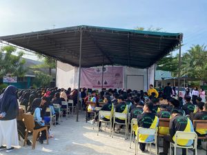 Relawan Ganjar Gelar Seminar Kesehatan untuk Pelajar-Guru di Medan