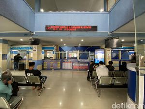 Kasat Lantas Buka Suara soal Satpam Nyambi Calo di Samsat Sukabumi Kasat Lantas Buka Suara soal Satpam Nyambi Calo di Samsat Sukabumi