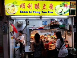 Suka-suka Penjual! Warung Makan Laris Ini Hanya Buka 3 Jam