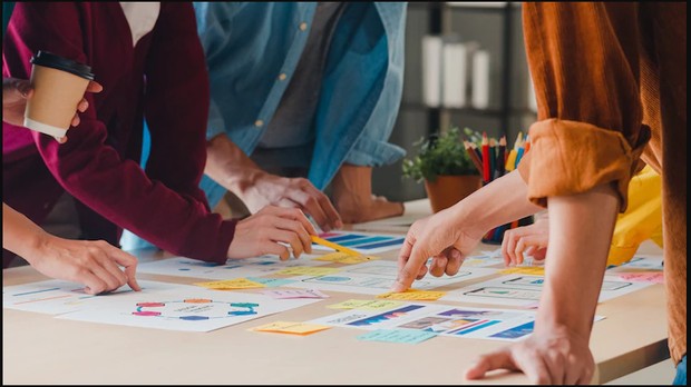 Tangguh dan Berani Mencoba Berbagai Alternatif. Foto Freepik.com: tirachardz Tangguh dan Berani Mencoba Berbagai Alternatif. Foto Freepik.com: tirachardz