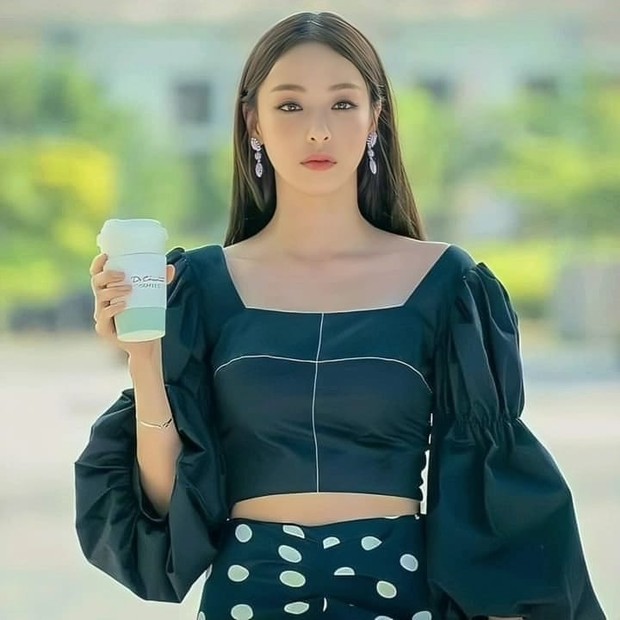 The Beauty Inside/ Foto : instagram.com/justdahee/ The Beauty Inside/ Foto : instagram.com/justdahee/