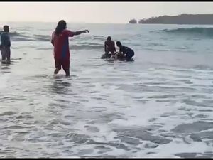 Sempat Hilang di Pantai Ciantir Sawarna Lebak, Wisatawan Ditemukan Tewas Sempat Hilang di Pantai Ciantir Sawarna Lebak, Wisatawan Ditemukan Tewas