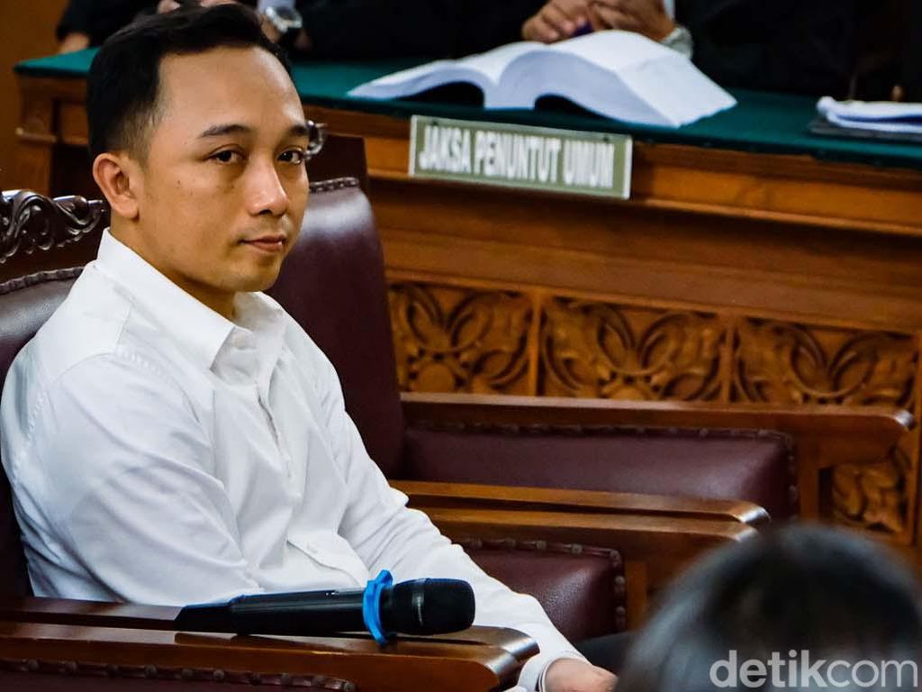 Ricky Rizal Eks Ajudan Sambo Dituntut 8 Tahun Penjara