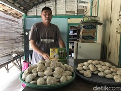 Jelang Imlek, Kue Yopia Jajanan Khas Tiongkok Kecil Sepi Pesanan