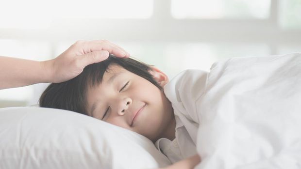 Anak Berkeringat Saat Tidur: Penyebab dan Cara Mengatasinya